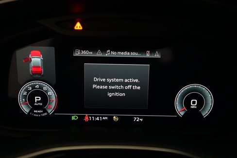 Used 2022 Audi Q8 Premium image 2