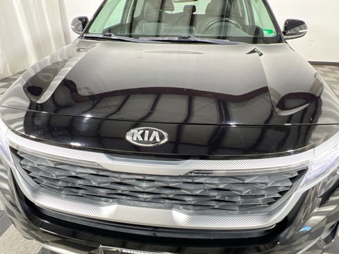Used 2021 Kia Seltos EX image 12