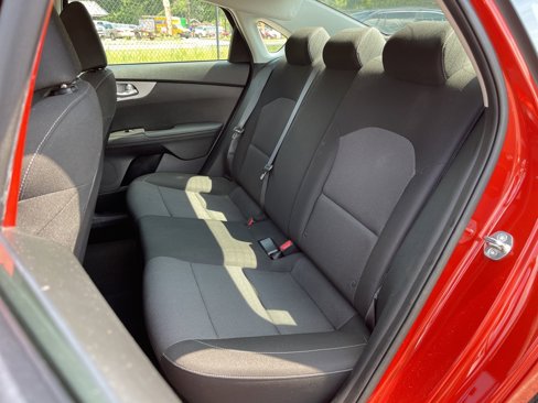 Used 2024 Kia Forte LXS w/ LXS Technology Package image 18
