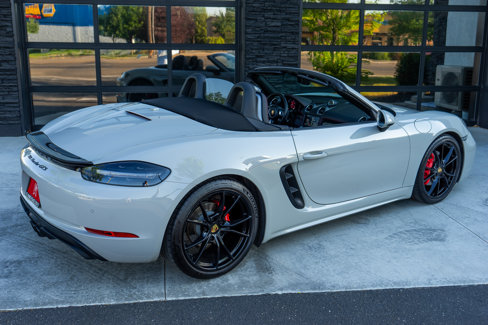 Used 2018 Porsche 718 Boxster GTS image 11