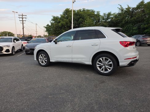 Used 2022 Audi Q3 2.0T Premium Plus image 8
