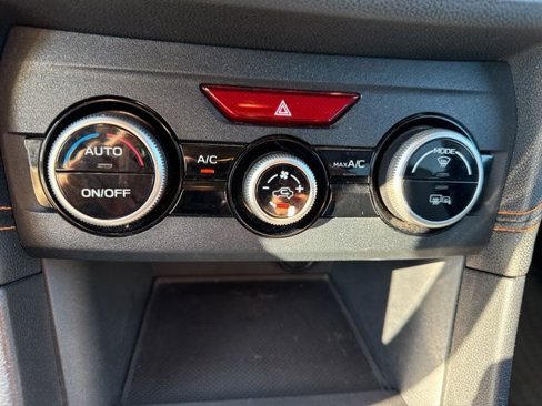 Used 2019 Subaru Crosstrek 2.0i Limited w/ Moonroof Package w/Navigation image 32