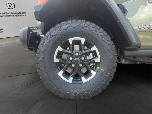 New 2025 Jeep Wrangler Unlimited Rubicon image 14