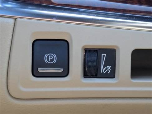 Used 2017 Cadillac XT5 Premium Luxury image 19
