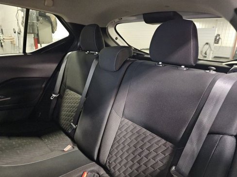 Used 2021 Nissan Kicks S image 27