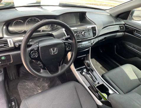 Used 2017 Honda Accord LX image 10