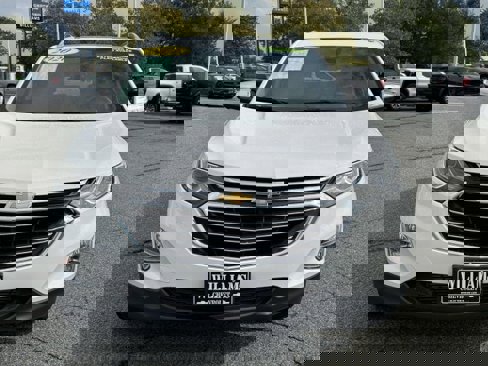 Used 2020 Chevrolet Equinox Premier image 2