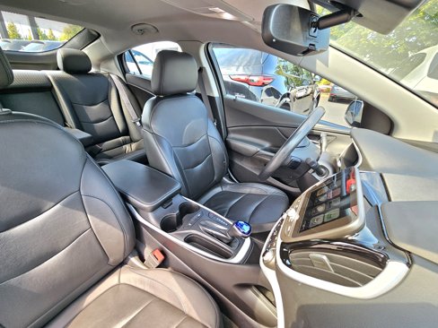 Used 2017 Chevrolet Volt LT image 8