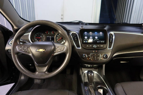 Used 2020 Chevrolet Malibu LT w/ Midnight Edition image 20