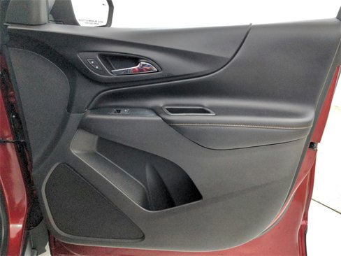 Used 2018 Chevrolet Equinox Premier image 39