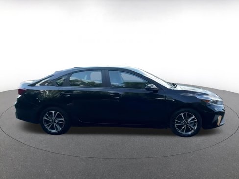 Used 2024 Kia Forte LXS image 16