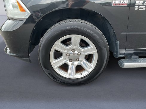 Used 2015 RAM 1500 Limited image 29