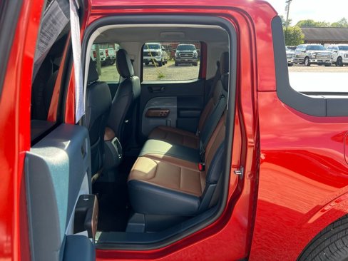 Used 2022 Ford Maverick Lariat w/ Equipment Group 500A Standard image 16