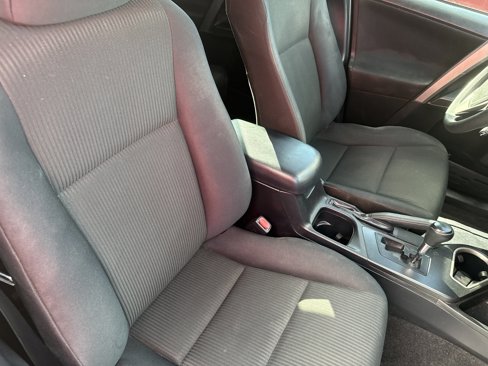 Used 2017 Toyota RAV4 LE image 16