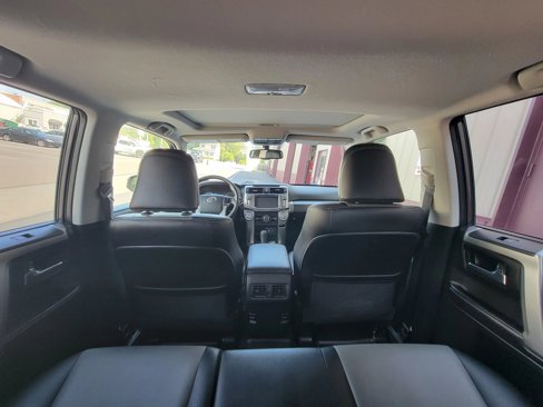 Used 2018 Toyota 4Runner SR5 Premium image 31