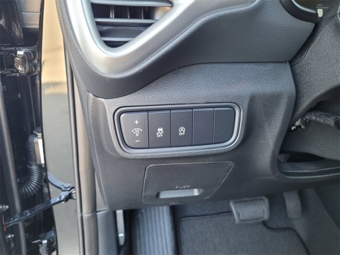 Used 2025 Kia Soul LX image 25