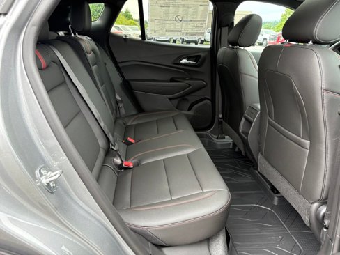 New 2025 Chevrolet Trax RS w/ Sunroof Package image 24