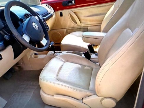 Used 2008 Volkswagen Beetle S image 10