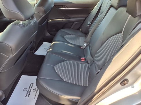 Certified 2021 Toyota Camry SE image 7