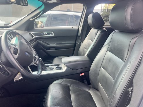 Used 2015 Ford Explorer Limited w/ Equipment Group 302A image 6