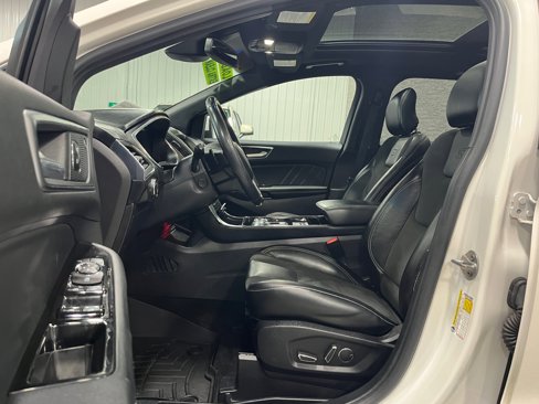 Used 2019 Ford Edge ST w/ Cold Weather Package image 13