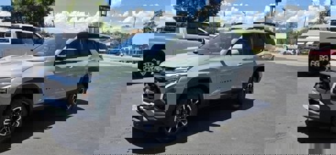 New 2026 Chevrolet Equinox ACTIV w/ Convenience Package III image 3