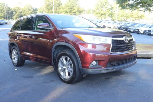 Used 2014 Toyota Highlander XLE image 10