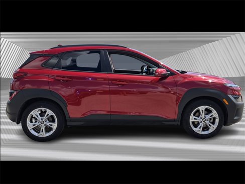Certified 2022 Hyundai Kona SEL w/ Cargo Package image 3