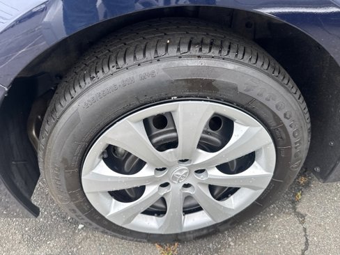 Used 2024 Toyota Corolla LE image 18