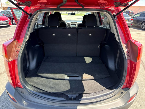Used 2015 Toyota RAV4 XLE image 36