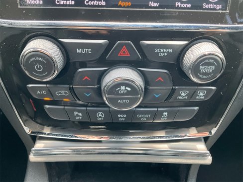 Used 2021 Jeep Grand Cherokee Laredo X image 20