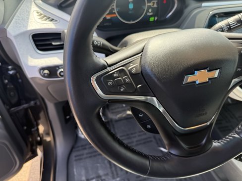 Used 2020 Chevrolet Bolt LT image 27