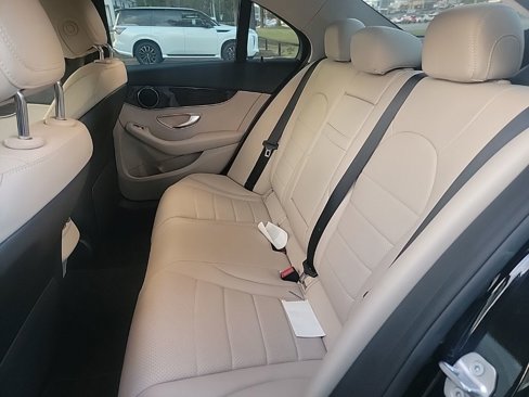 Used 2019 Mercedes-Benz C 300 Sedan image 8