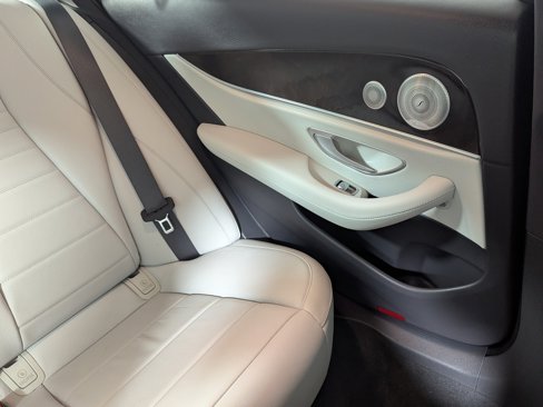Used 2021 Mercedes-Benz E 450 4MATIC Sedan image 15