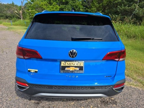 Used 2022 Volkswagen Taos SE image 4