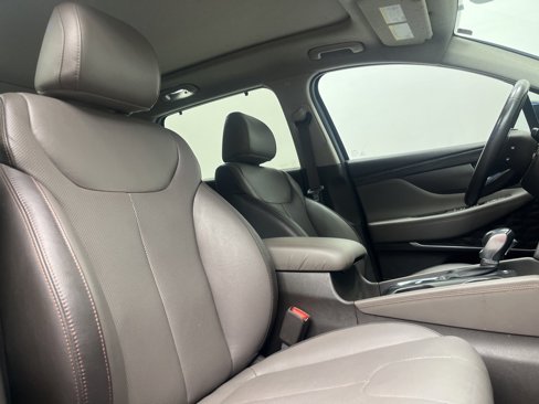 Used 2020 Hyundai Santa Fe Limited image 24