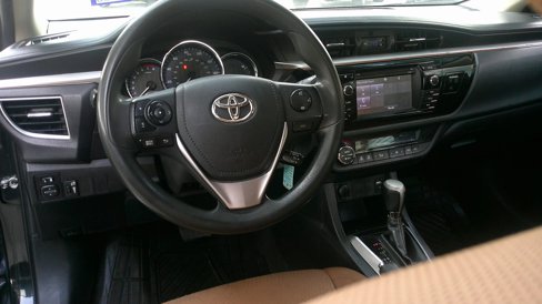 Used 2015 Toyota Corolla LE image 25