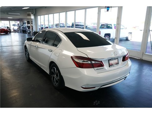 Used 2017 Honda Accord LX image 5