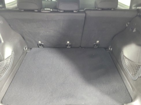 Used 2020 Jeep Renegade Latitude w/ Cold Weather Group image 25