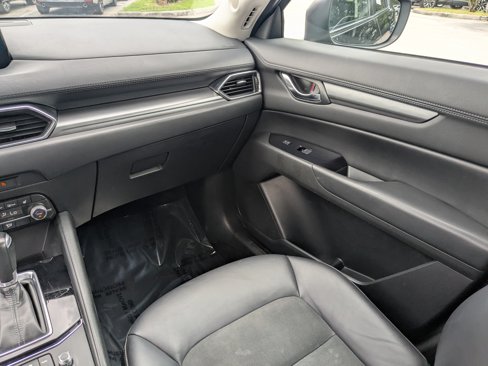 Used 2020 MAZDA CX-5 Touring image 17