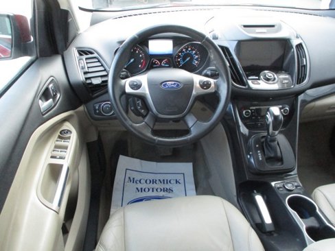 Used 2016 Ford Escape Titanium image 10
