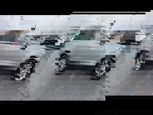Used 2024 Cadillac XT5 Premium Luxury image 9