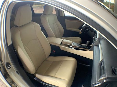 Certified 2021 Lexus RX 350L FWD w/ Premium Package image 26