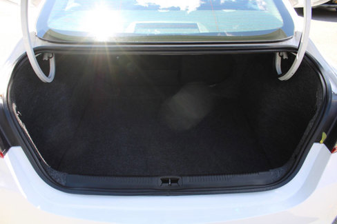 Used 2015 Chrysler 200 Limited image 14