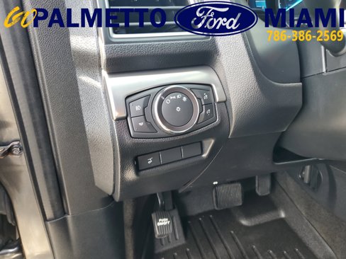 Used 2018 Ford Explorer XLT w/ Equipment Group 202A image 19