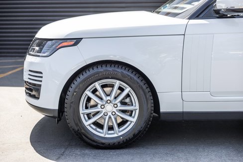 Used 2019 Land Rover Range Rover image 11