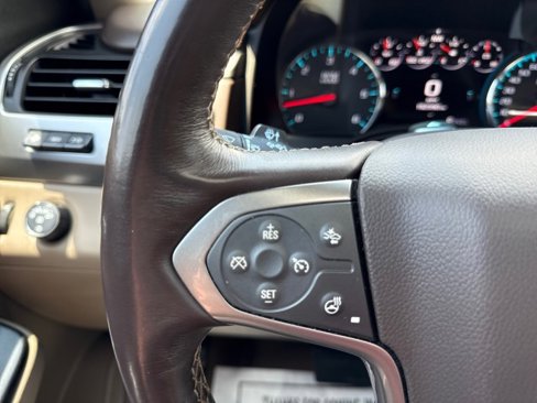 Used 2017 Chevrolet Suburban Premier image 34
