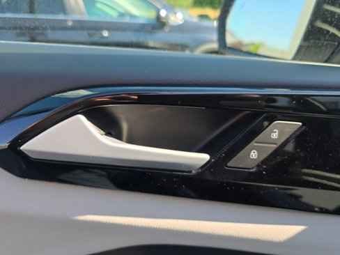 New 2025 Volkswagen Taos S image 25