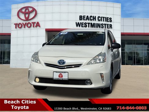 Used 2013 Toyota Prius V Five image 5