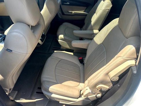 Used 2012 GMC Acadia Denali image 20